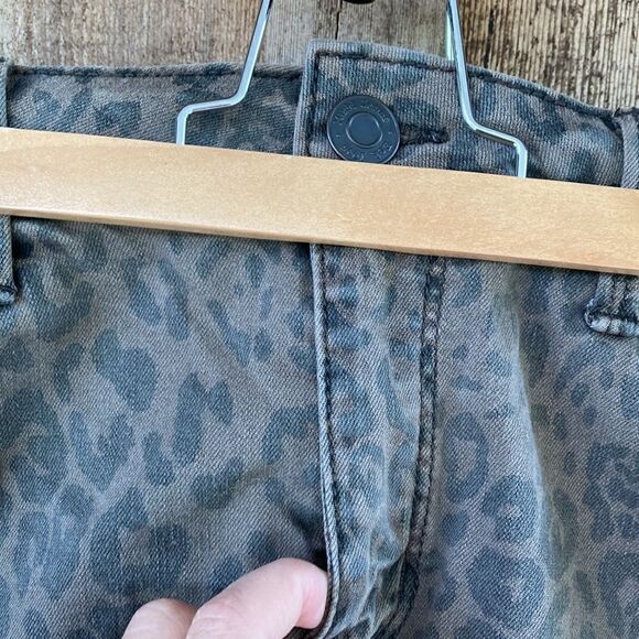Mudd Flx Stretch Raw Hem Animal Print Mini Skirt - Picture 3 of 7